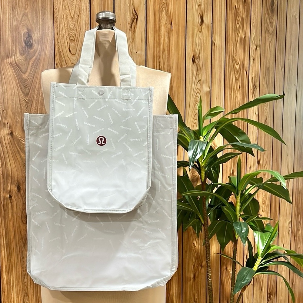 LULULEMON -  Light Gray Tote Bags Set of 2